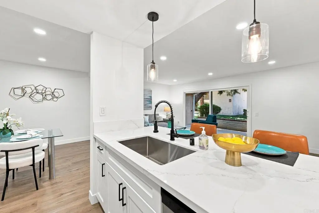 6009 Rancho Mission Road 116, San Diego, CA — listing photo 1