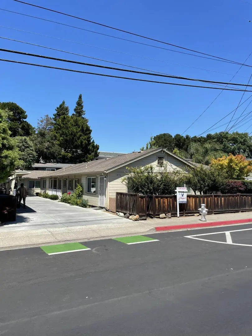 Apartment for rent at 1876 California Street 2, Mountain View, CA featuring 2 beds and 1 bath