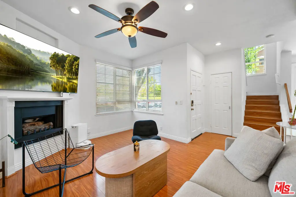 Single Family Residence for sale at 55 Via Honrado, Rancho Santa Margarita, CA featuring 2 beds and 3 baths
