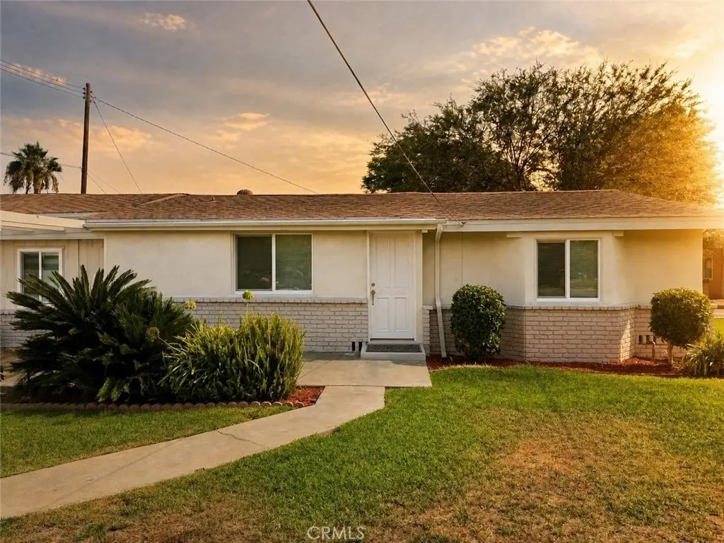 Residential Lease for rent at 468 Jeffries, Monrovia, Los Angeles County, CA featuring 3 beds and 2 baths