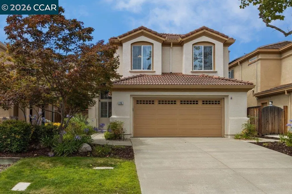 Single Family Residence for sale at 215 Azalea Ln, San Ramon, CA featuring 3 beds and 3 baths