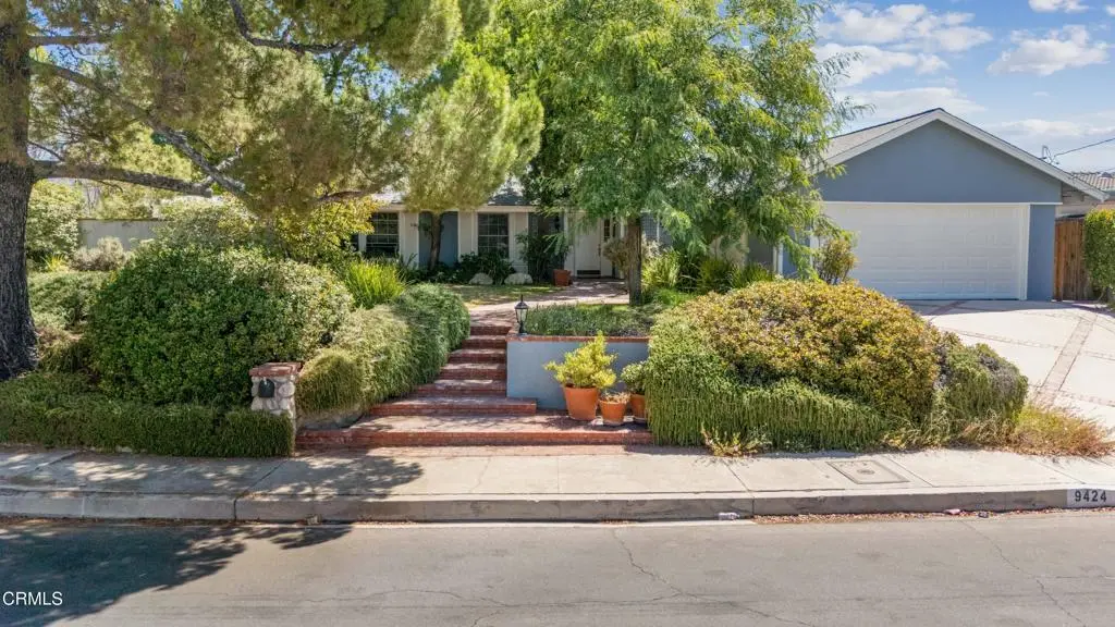 9424 Crystal View Drive, Tujunga, CA — listing photo 1