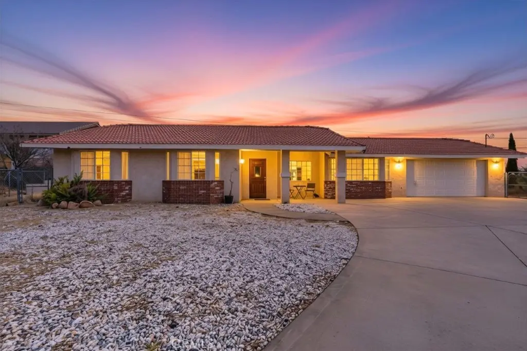 Single Family Residence for sale at 18644 Seaforth Street, Hesperia, CA featuring 3 beds and 2 baths