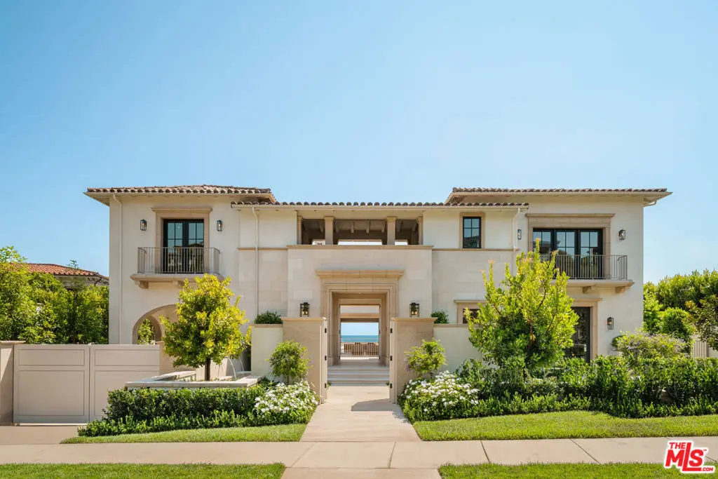 18 Swimmers Point, Newport Coast, CA — listing photo 1