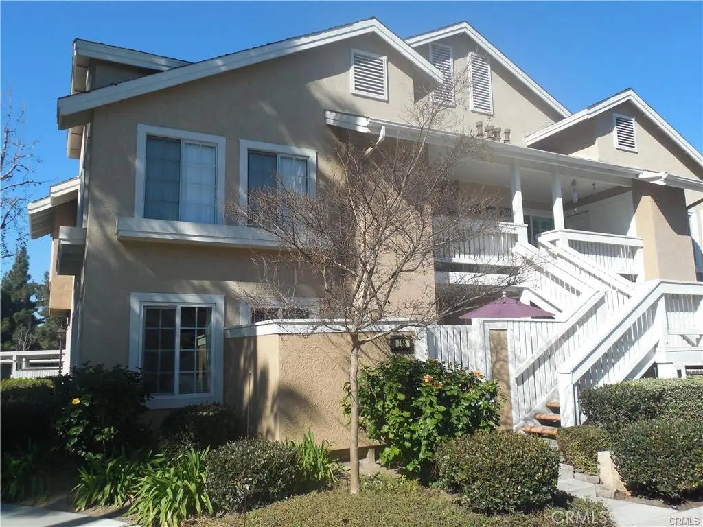 Residential Lease for rent at 167 Greenfield, Irvine, Orange County, CA featuring 2 beds and 1 bath