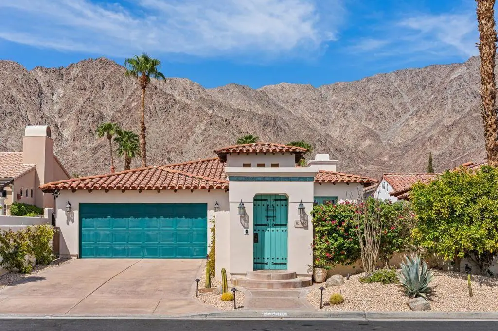 Residential Lease for rent at 51299 Avenida Diaz, La Quinta, Riverside County, CA featuring 3 beds and 2 baths