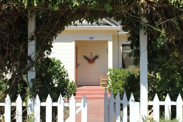 1101 Broadway Upstairs, Sonoma, CA — listing photo 1