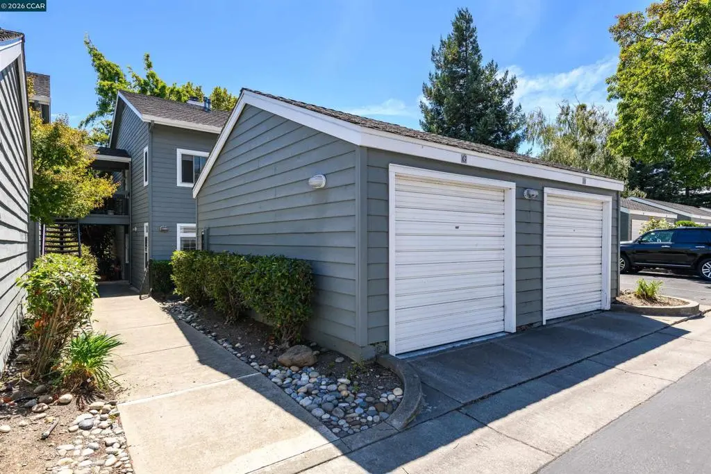 8020 Mountain View Dr G, Pleasanton, CA — listing photo 1