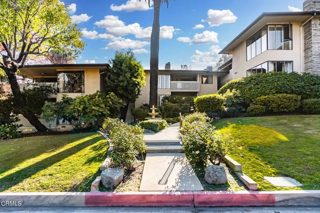 Residential Lease for rent at 945 S Orange Grove Boulevard E, Pasadena, Los Angeles County, CA featuring 2 beds and 2 baths