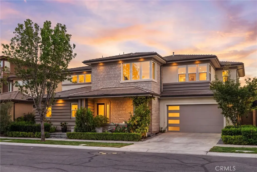 88 Iluna, Irvine, CA — listing photo 1