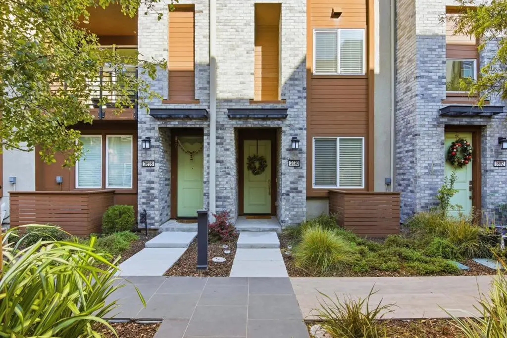 Townhouse for sale at 3690 Access Cmn, Fremont, CA featuring 3 beds and 4 baths