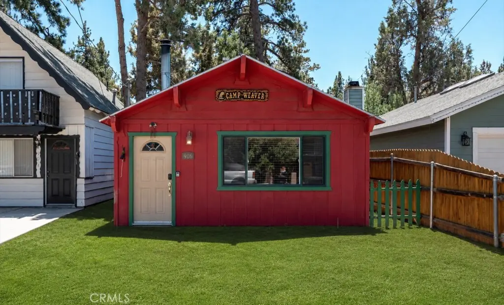 906 W Country Club Boulevard, Big Bear City, CA — listing photo 1