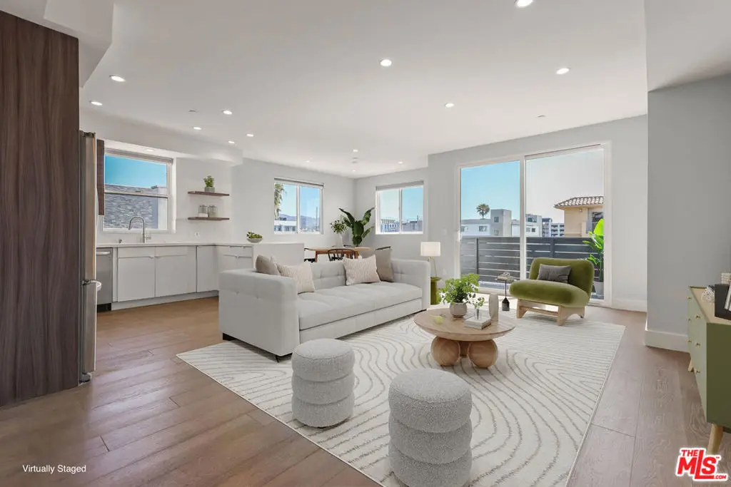 Condominium for sale at 935 N Hudson Avenue 401, Los Angeles, CA featuring 3 beds and 3 baths