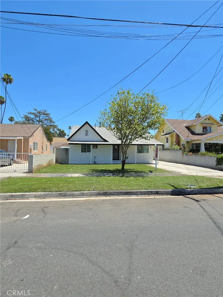 Single Family Residence for sale at 4874 Park, Riverside, CA featuring 3 beds and 1 bath