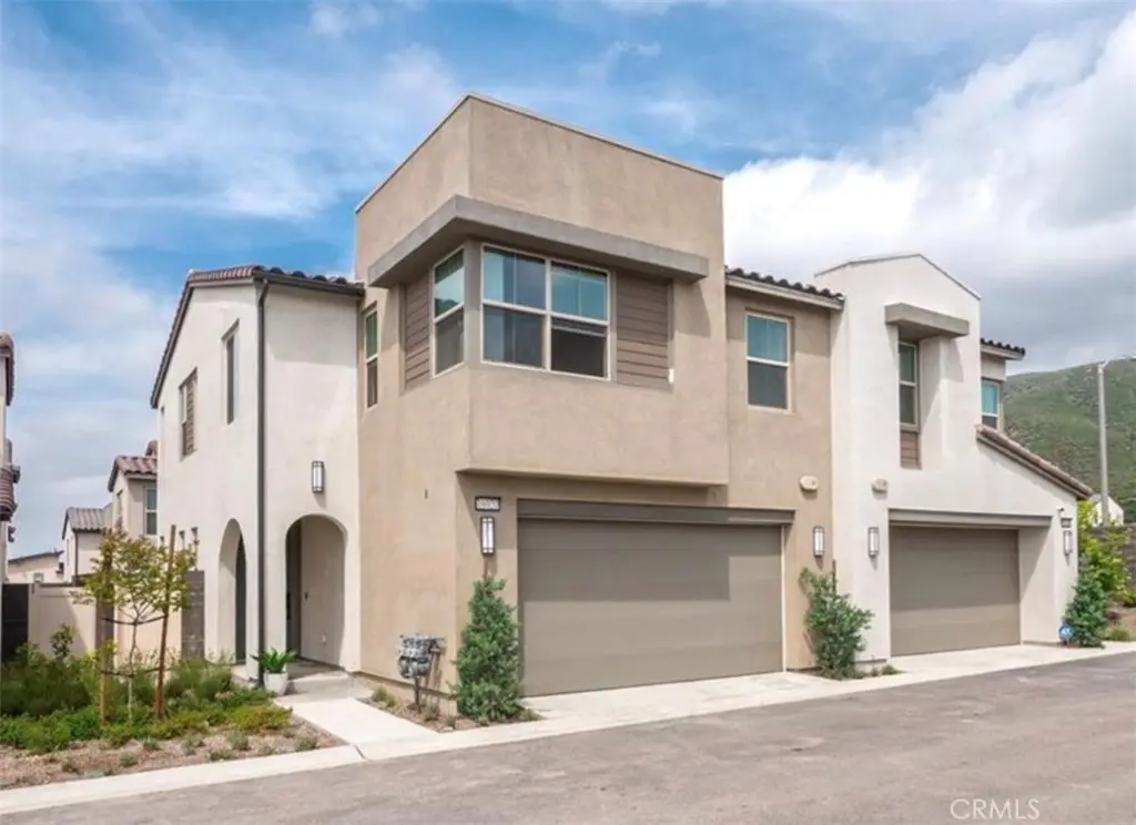 16020 Sunny Court, Fontana, CA — listing photo 1