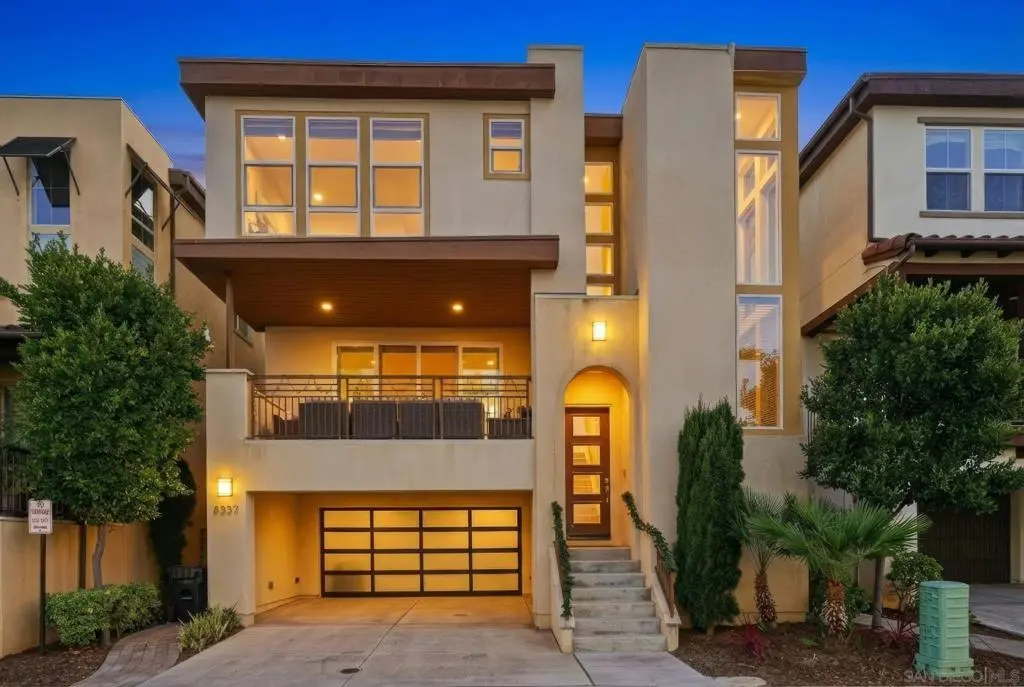 Single Family Residence for sale at 8337 Summit way, San Diego, CA featuring 3 beds and 4 baths