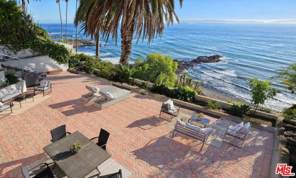 2105 W Paseo Del Mar, San Pedro, CA — listing photo 1