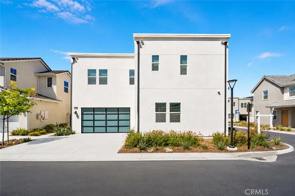 27014 Goldfields Court, Valencia, CA — listing photo 1