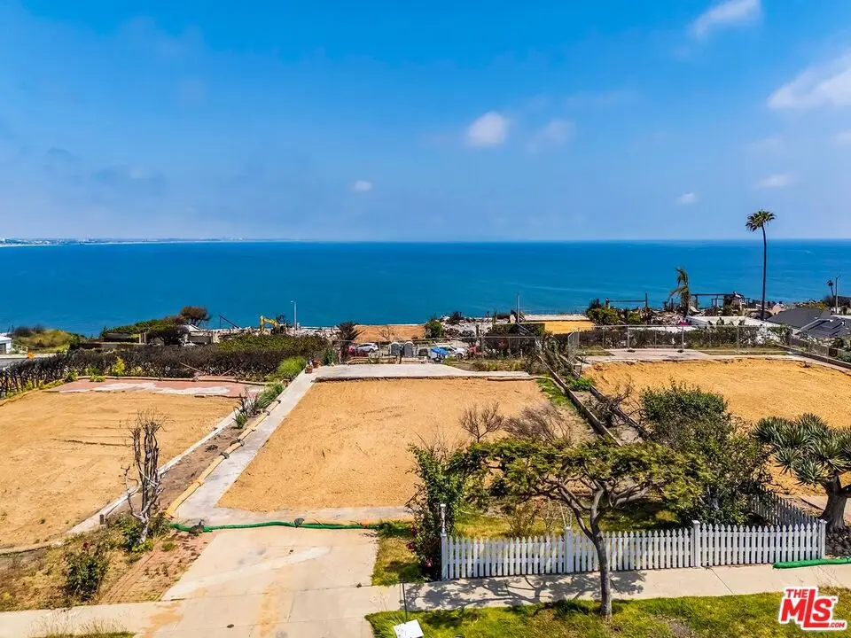 18354 Wakecrest Drive, Malibu, CA — listing photo 1