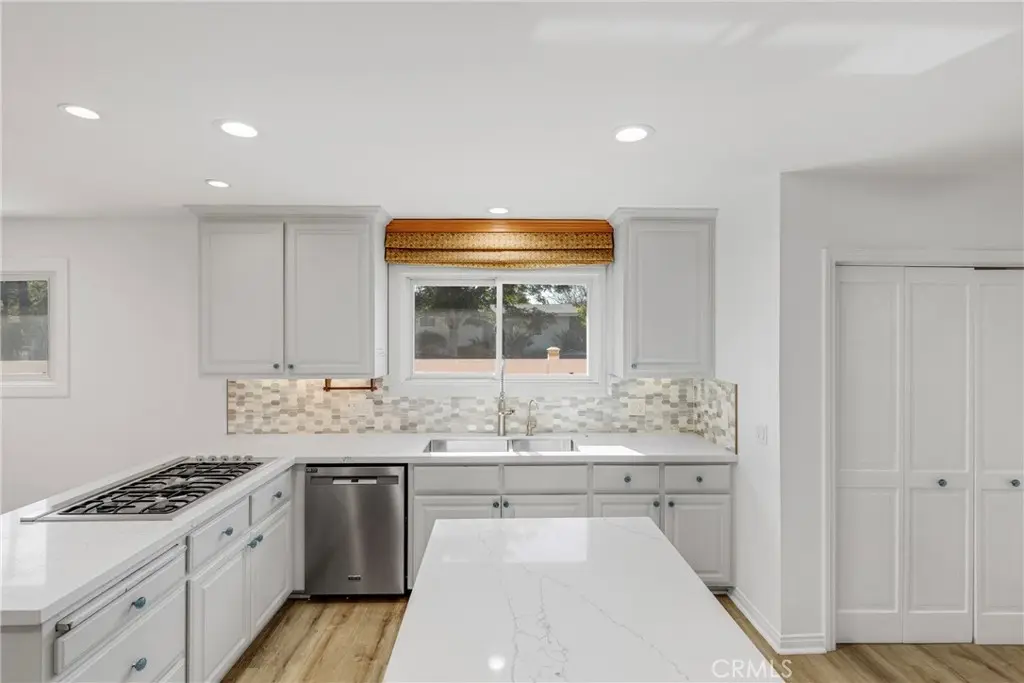 23728 Bessemer Street, Woodland Hills, CA — listing photo 1