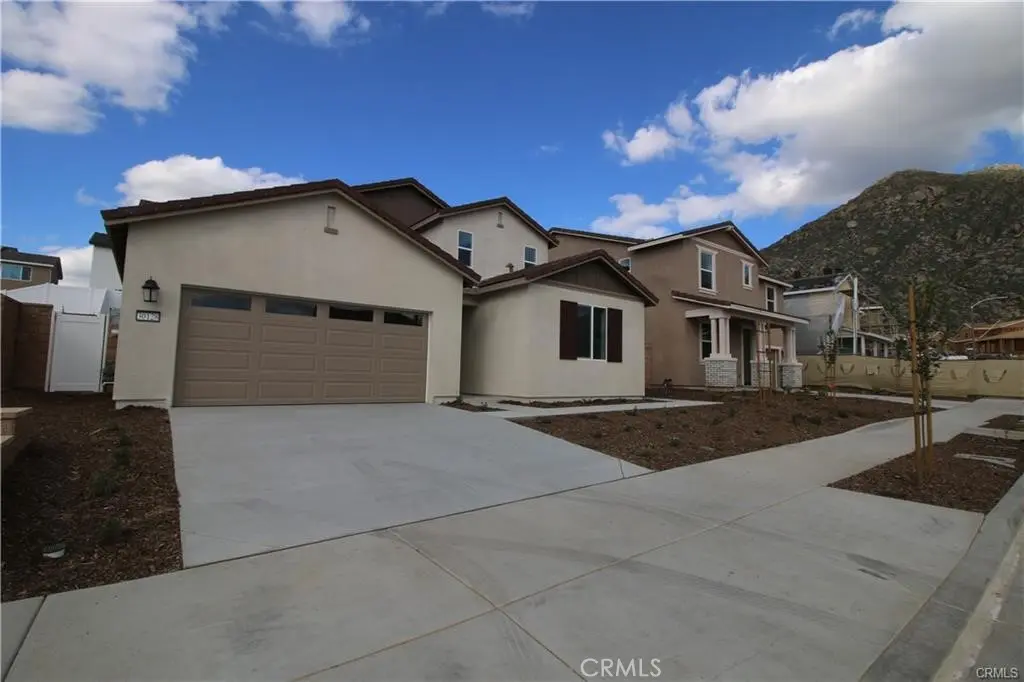 Residential Lease for rent at 30128 Truckee Circle, Menifee, Riverside County, CA featuring 3 beds and 3 baths