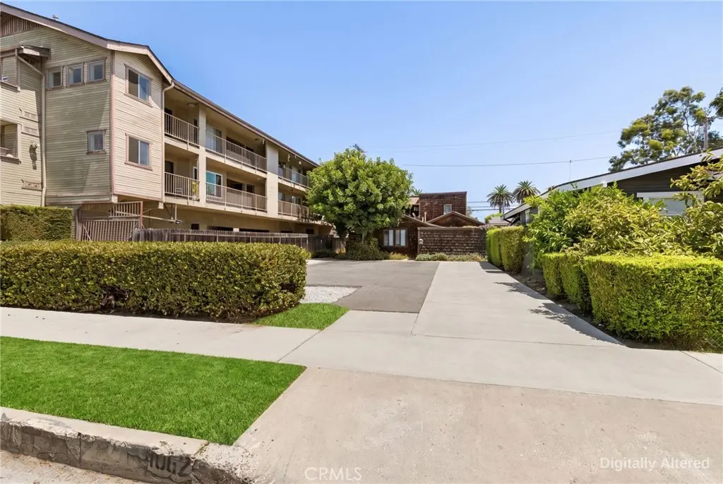 1062 Raymond, Long Beach, CA — listing photo 1