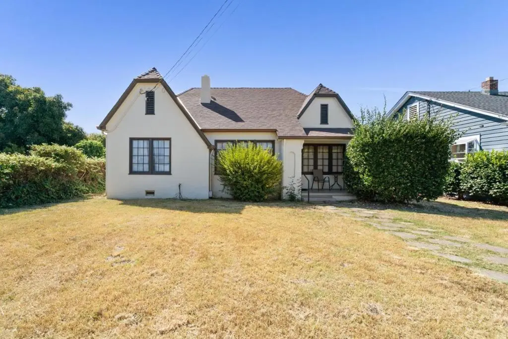 Single Family Residence for sale at 638 Orchard Street, Watsonville, CA featuring 3 beds and 1 bath