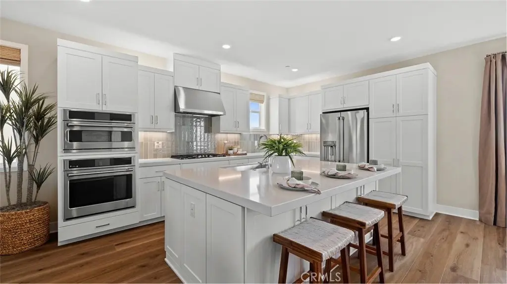721 Sonia, Irvine, CA — listing photo 1