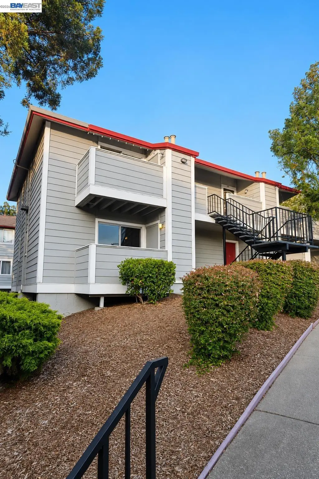 Condominium for sale at 29629 Mountain Oak Ct 46, Hayward, CA featuring 2 beds and 1 bath