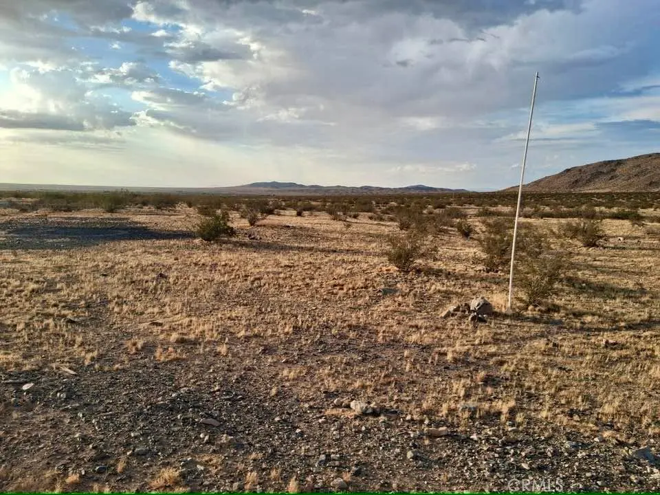 0 Mustang Trail. 042020210, Helendale, CA — listing photo 1