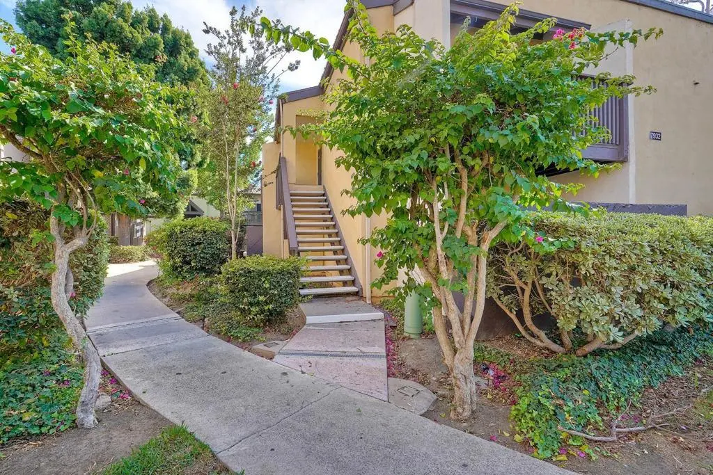 Condominium for sale at 7932 Mission Center D, San Diego, CA and 1 bath