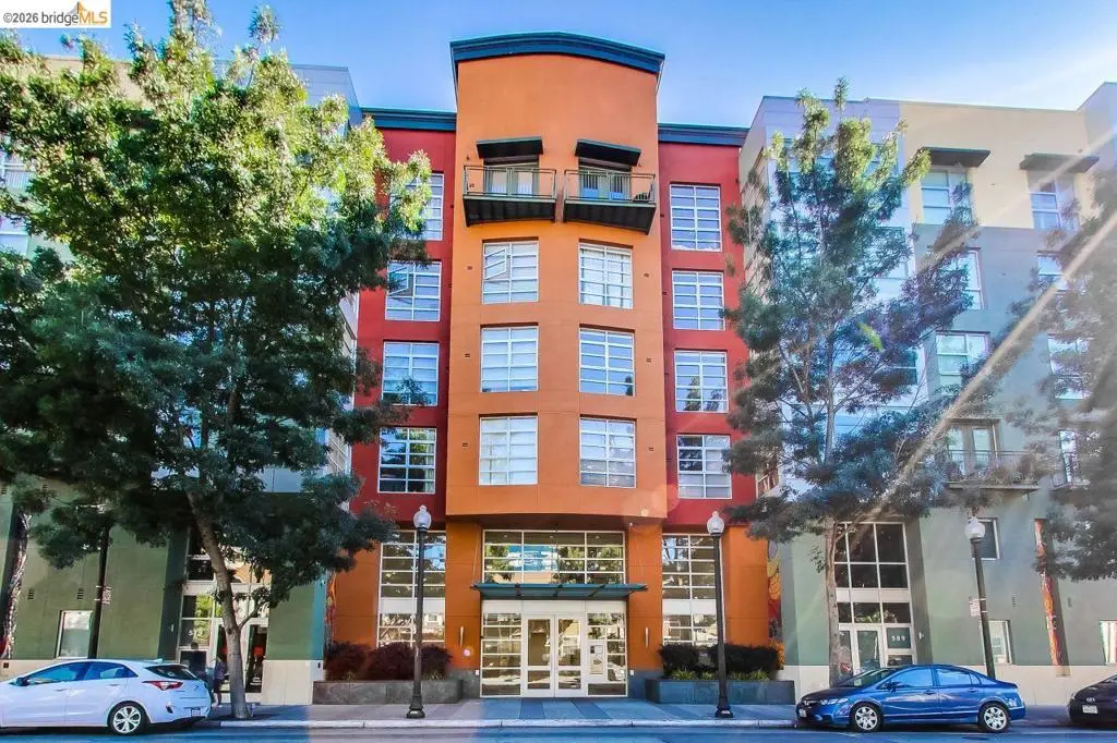 Condominium for sale at 585 9Th St 335, Oakland, CA featuring 2 beds and 2 baths