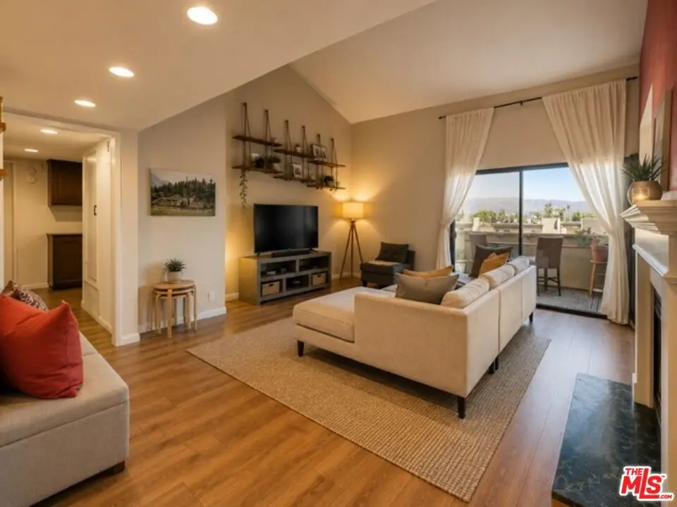 Condominium for sale at 7625 Reseda Boulevard 305, Los Angeles, CA featuring 2 beds and 2 baths