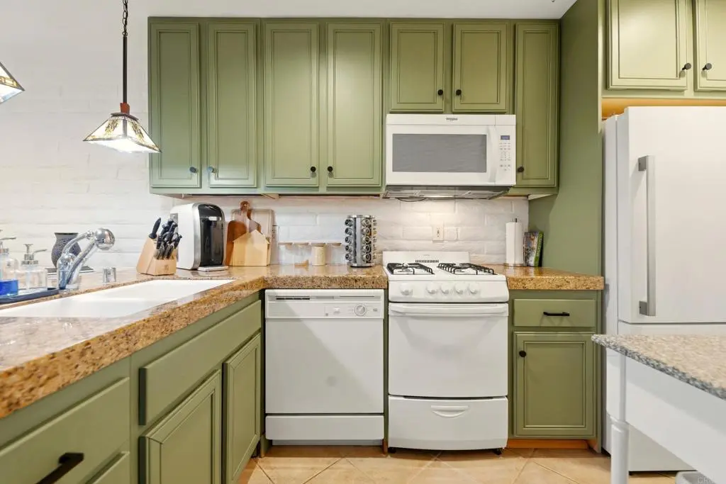 5931 Howell Drive 7, La Mesa, CA — listing photo 1