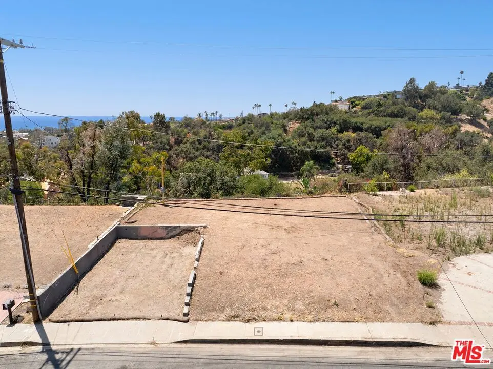 1067 Las Pulgas Road, Los Angeles, CA — listing photo 1