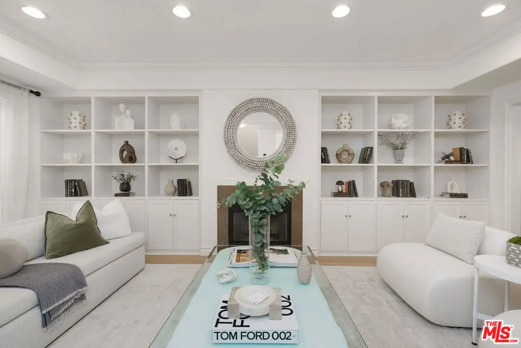 Condominium for sale at 11723 Mayfield Avenue 4, Los Angeles, CA featuring 4 beds and 4 baths