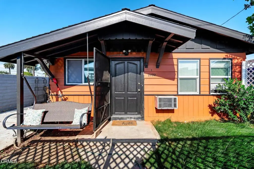 2422 Alameda Avenue, Ventura, CA — listing photo 1