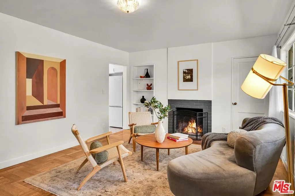 Condominium for sale at 5226 Village Green, Los Angeles, CA featuring 2 beds and 1 bath