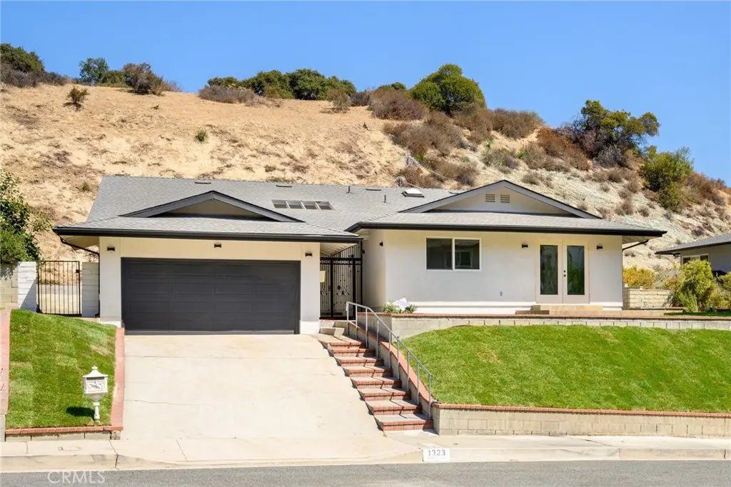 1323 Branta Drive, Glendale, CA — listing photo 1