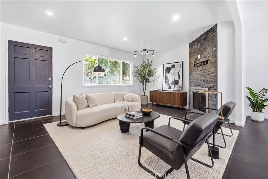 Townhouse for sale at 19775 Coventry, Huntington Beach, CA featuring 3 beds and 3 baths