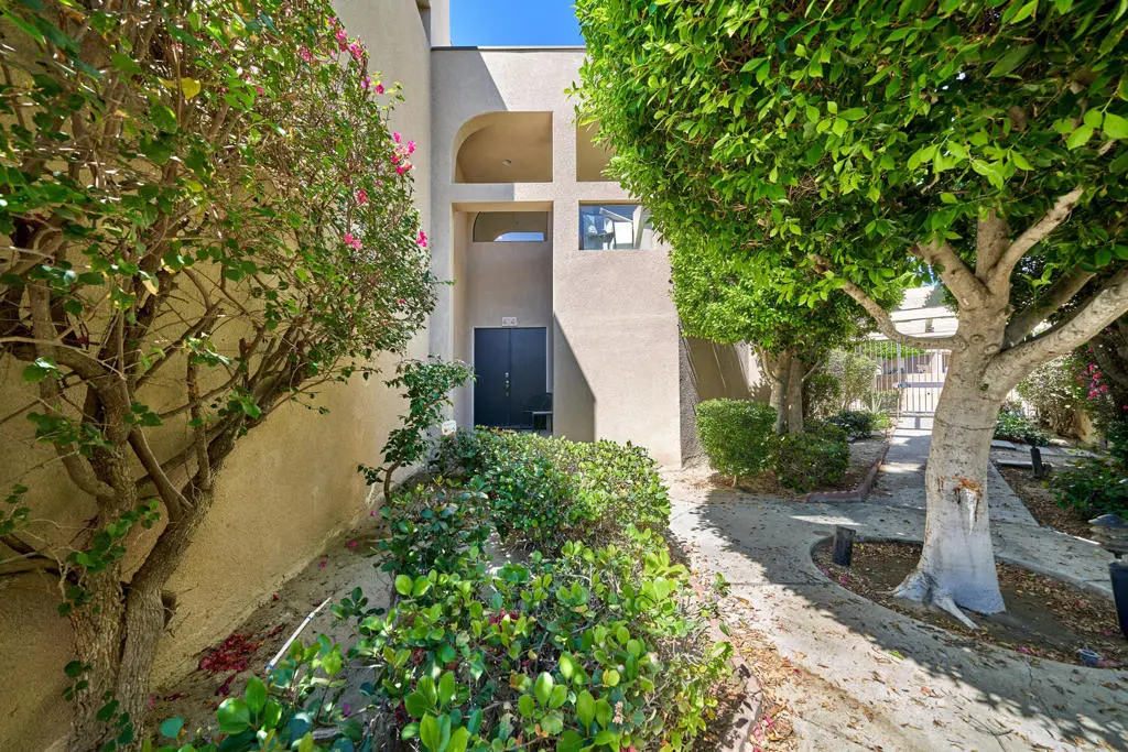 Residential Lease for rent at 414 W Village Square N, Palm Springs, Riverside County, CA featuring 3 beds and 3 baths