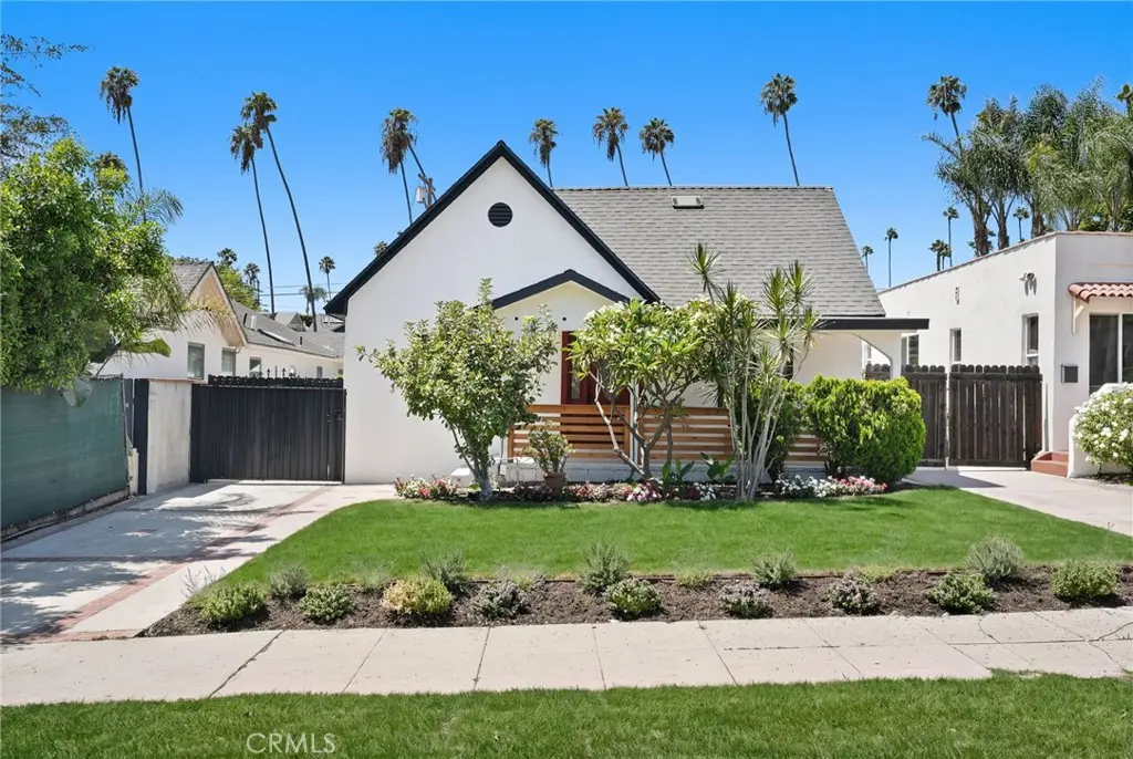 Single Family Residence for sale at 1423 N Coronado, Los Angeles, CA featuring 2 beds and 1 bath