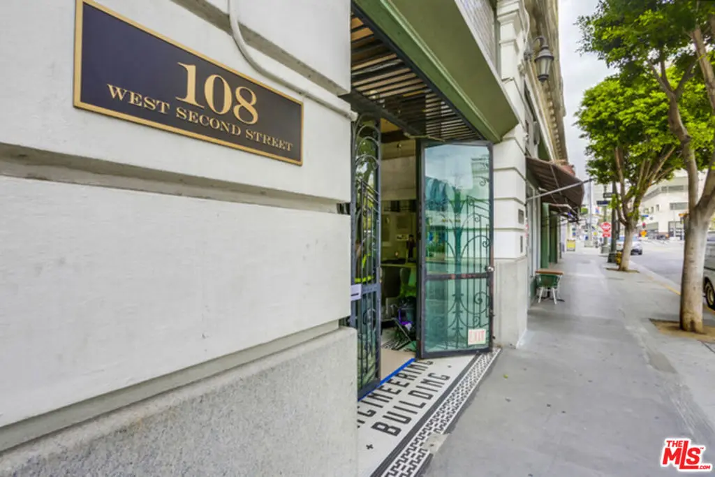 Condominium for sale at 108 W 2nd Street 410, Los Angeles, CA featuring 1 bed and 1 bath