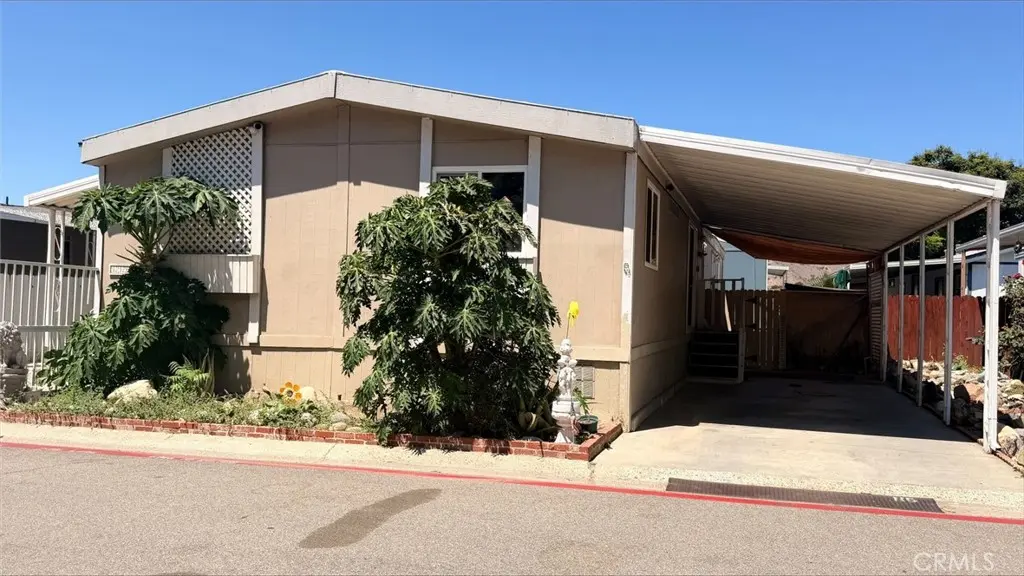 Manufactured In Park for sale at 4901 Green River Road 116, Corona, CA featuring 3 beds and 2 baths