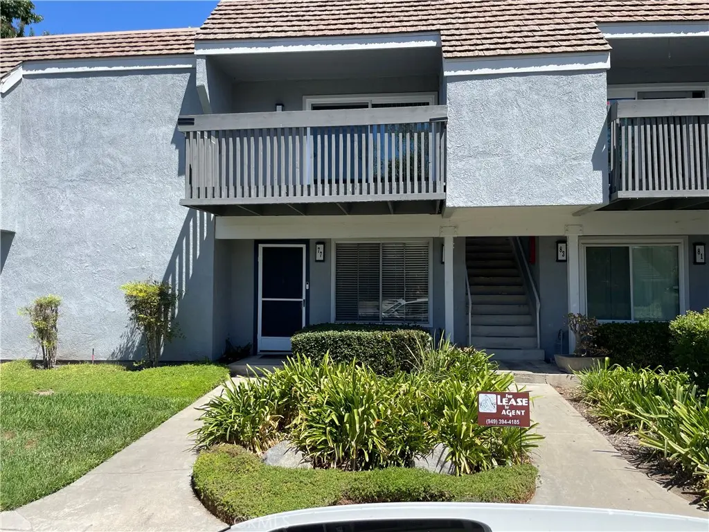 Residential Lease for rent at 79 Wildwood, Irvine, Orange County, CA featuring 3 beds and 2 baths