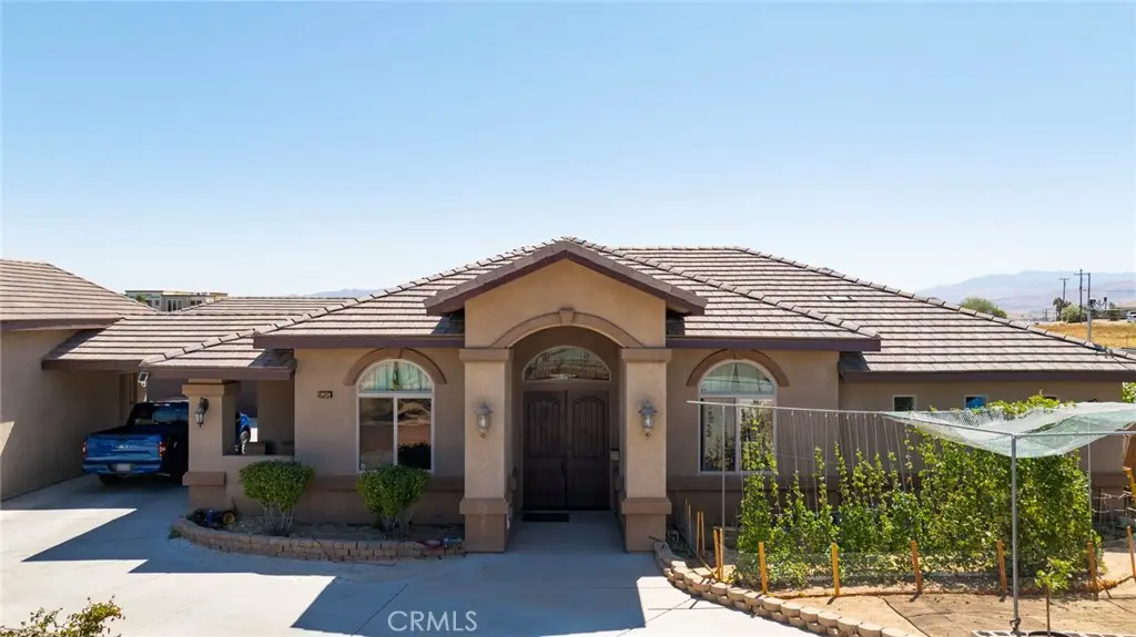 18269 Manzanita, Hesperia, CA — listing photo 1
