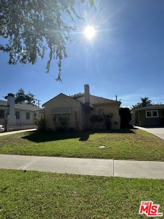 Single Family Residence for sale at 3445 S Redondo Boulevard, Los Angeles, CA featuring 2 beds and 1 bath
