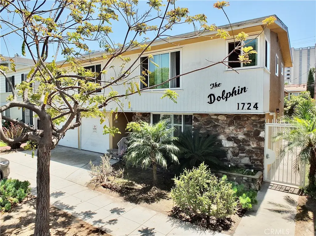 Condominium for sale at 1724 E 1st Street 9, Long Beach, CA featuring 1 bed and 1 bath