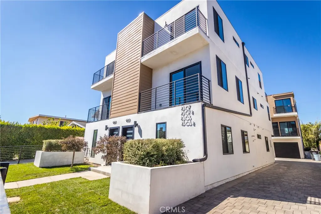 Apartment for sale at 4505 W 18 Street, Los Angeles, CA