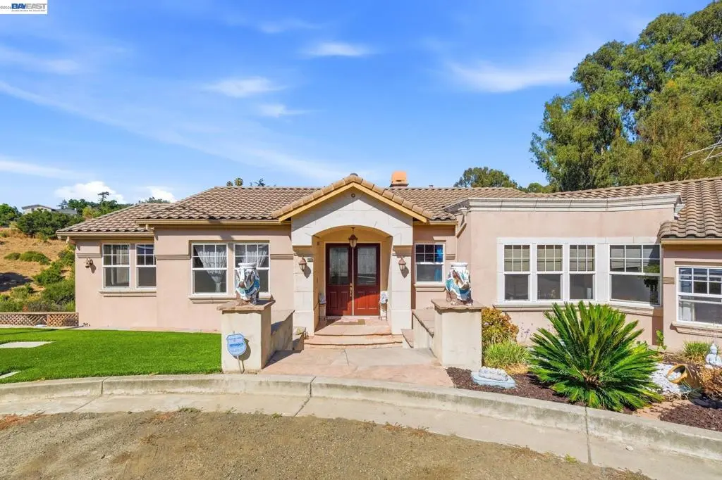 Single Family Residence for sale at 1769 Carmel Ct, Hayward, CA featuring 5 beds and 4 baths